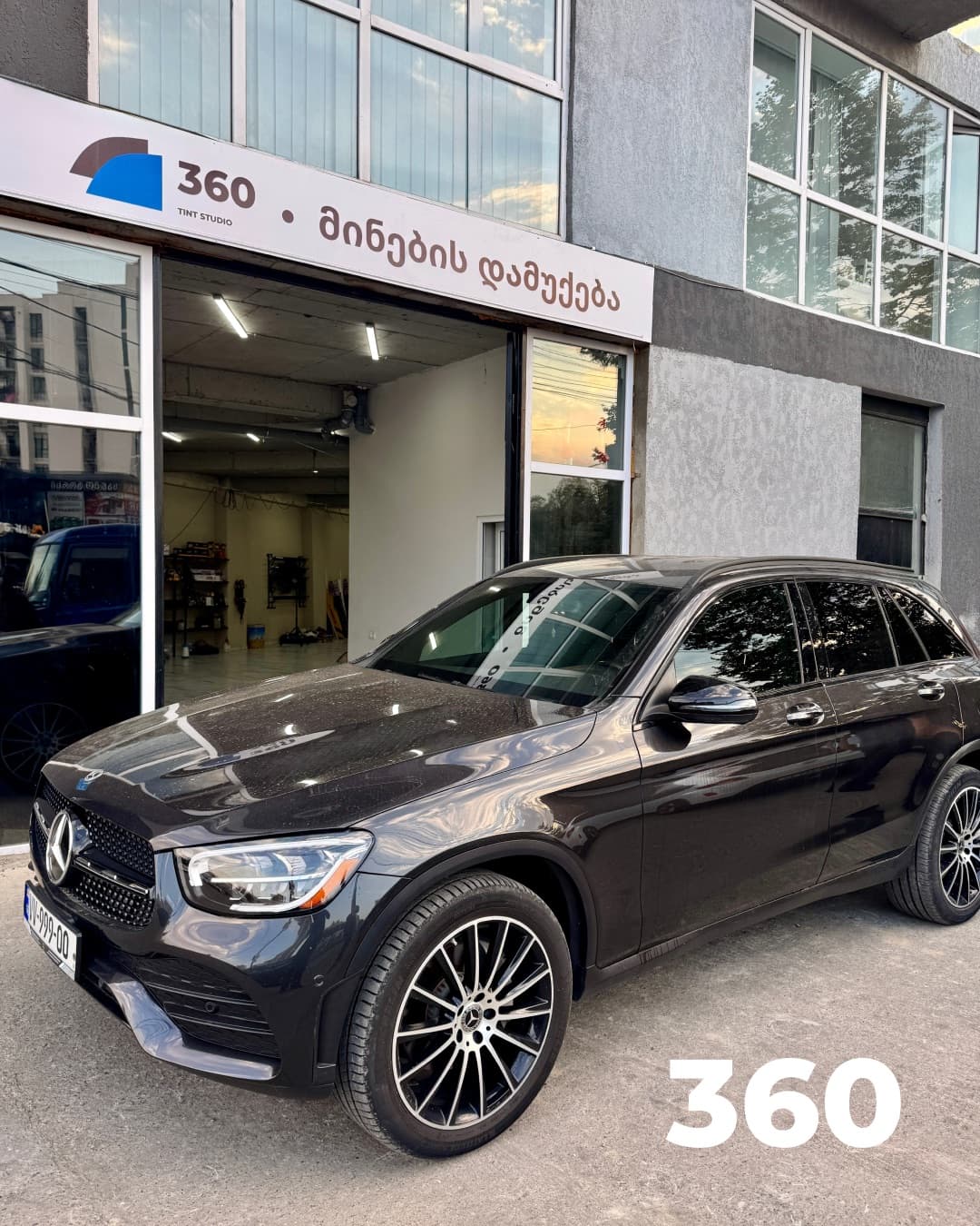 მინების დამუქება TINT 360 - ავტომობილის მინების დამუქება